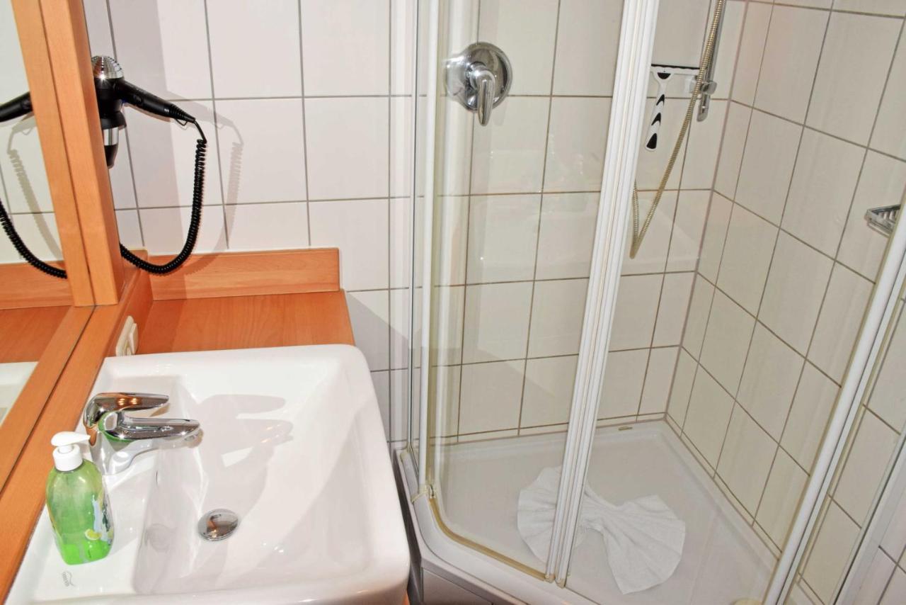 Fewo Mit Balkon Und Strandkorb 03 Sellin (Rugen) Exterior foto